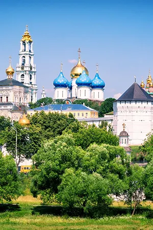 Far-Off Cities & Iconic Spots